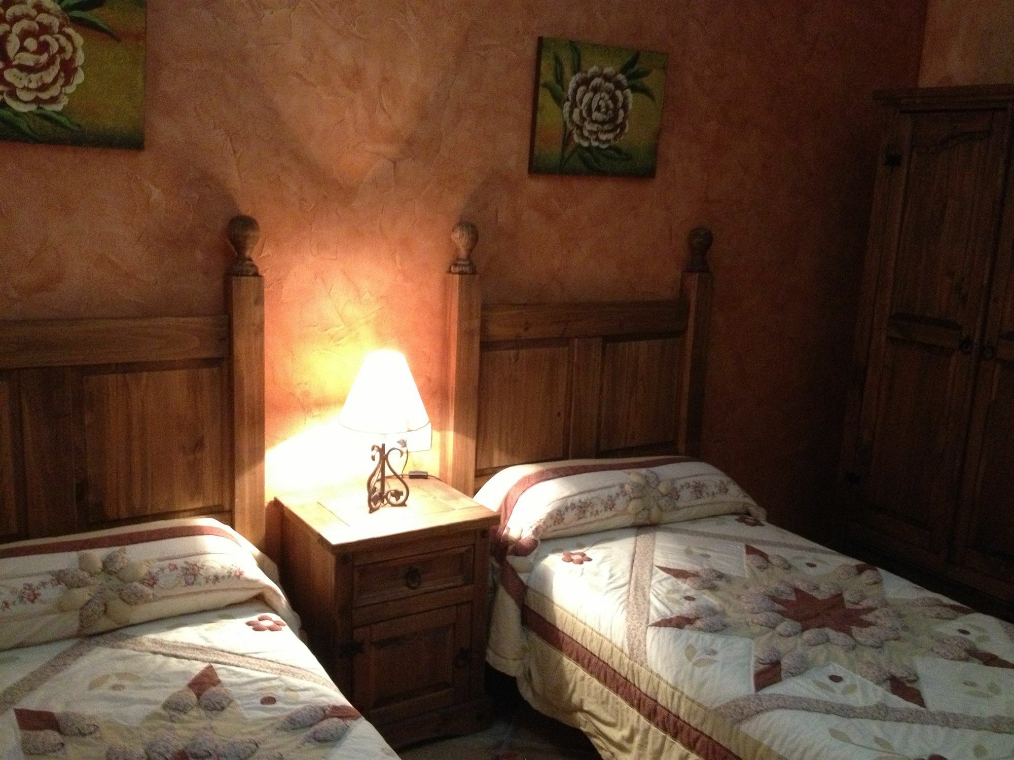 Apartamentos Rurales Complejo Penafiel Zarza La Mayor ภายนอก รูปภาพ